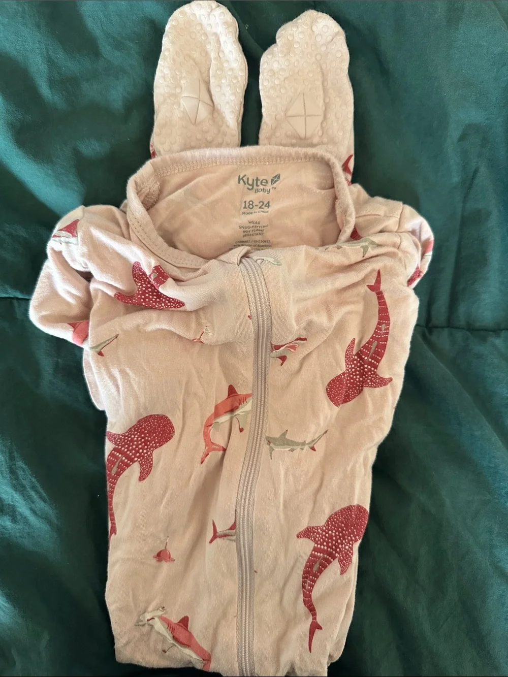 Kyte Baby Zippered Footie Pajamas in Blush Shark